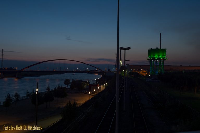 Duisburg – Rheinpark – blaue Stunde