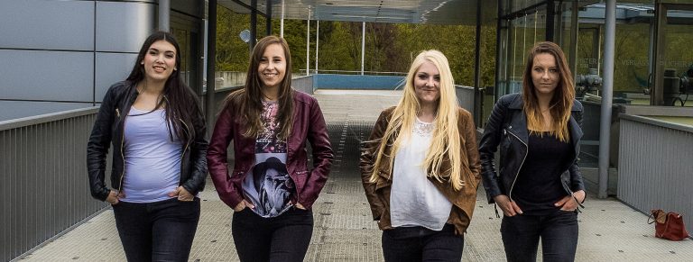 Fotoshooting mit Marie im Düsseldorfer Medienhafen