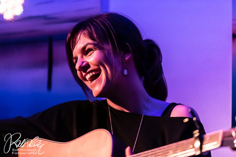 Kate Rena spielt im QB’s in Wuppertal